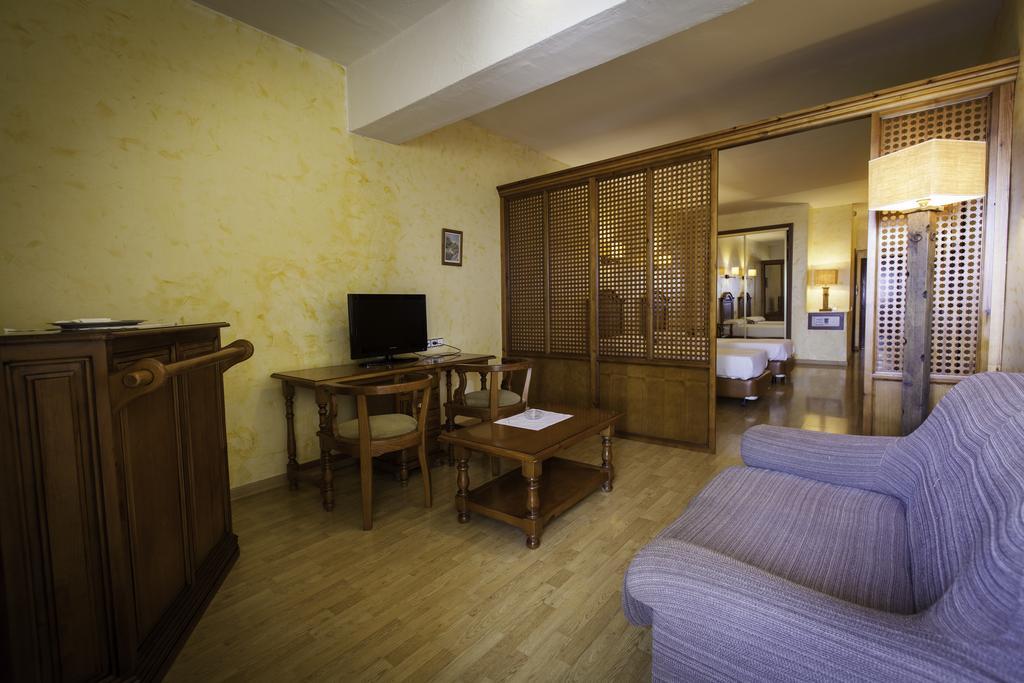 Alhama de Almería Balneario San Nicolas מראה חיצוני תמונה
